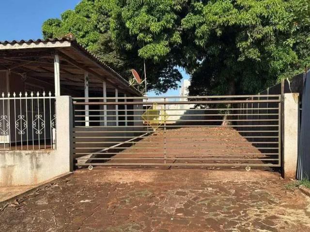 Casa / Sobrado para Venda em Assis Chateaubriand/PR Bragantina 4 Quartos