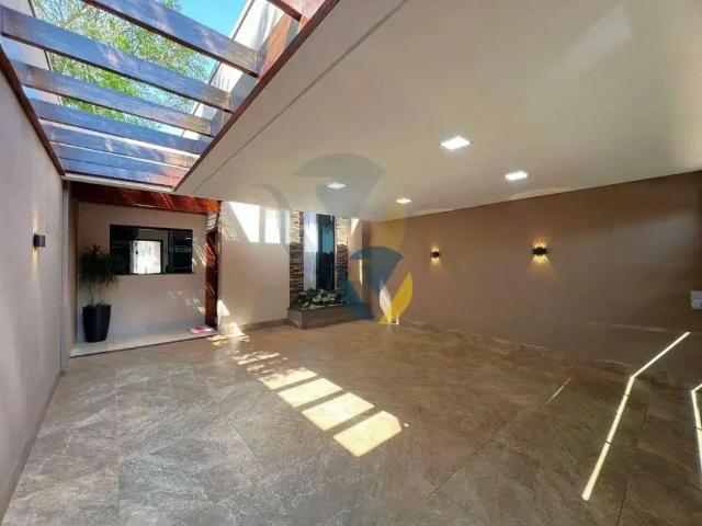 Casa / Sobrado para Venda em Assis/SP Centro 3 Quartos