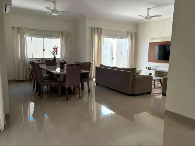Casa / Sobrado para Venda em Assis/SP Jardim Taquaral 3 Quartos