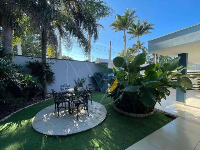 Casa / Sobrado para Venda em Assis/SP Jardim Europa 4 Quartos