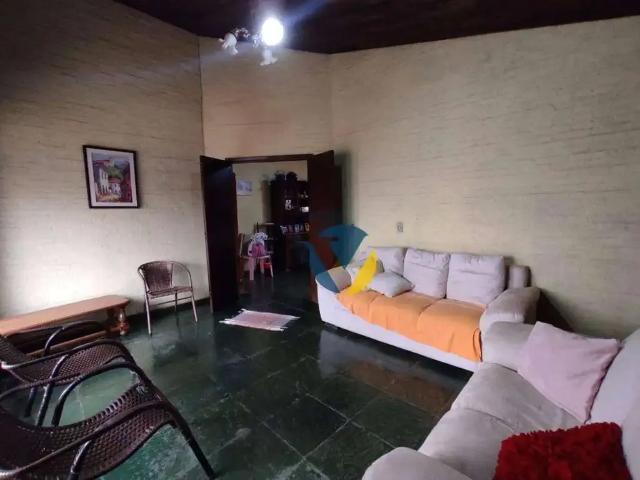 Casa / Sobrado para Venda em Assis/SP Jardim Europa 4 Quartos