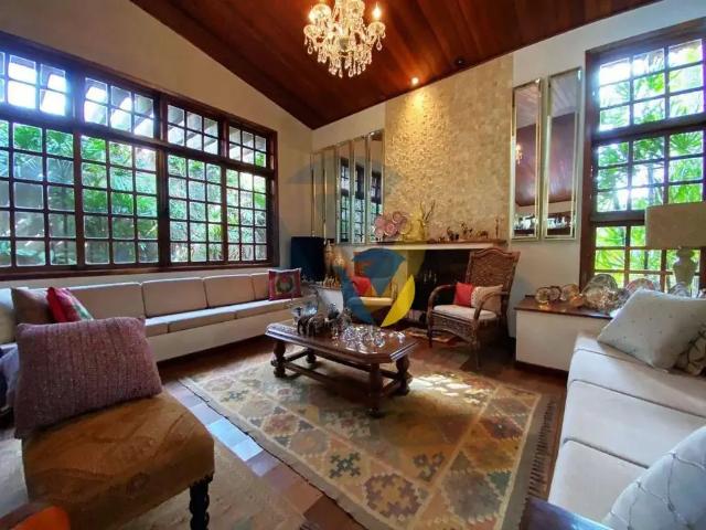 Casa / Sobrado para Venda em Assis/SP Jardim Europa 4 Quartos