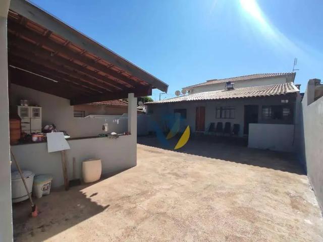 Casa / Sobrado para Venda em Assis/SP Vila Santa Cecília 4 Quartos