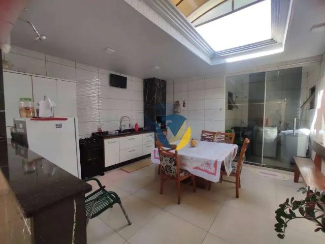 Casa / Sobrado para Venda em Assis/SP Vila Tênis Clube 3 Quartos