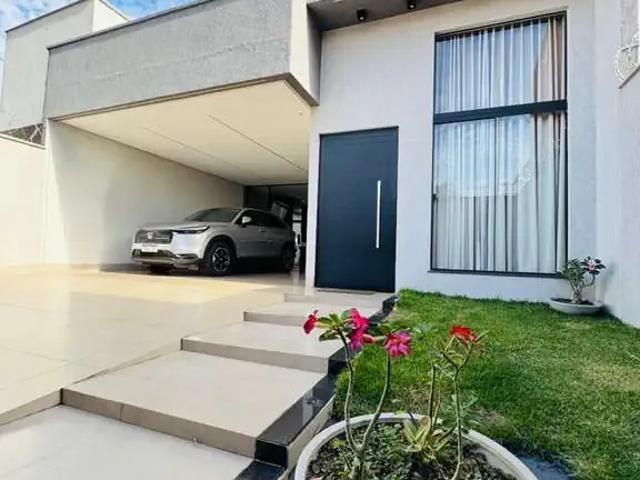 Casa / Sobrado para Venda em Aparecida de Goiânia/GO Cardoso Continuação 3 Quartos