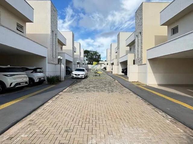 Casa / Sobrado para Venda em Aparecida de Goiânia/GO Cardoso Continuação 3 Quartos