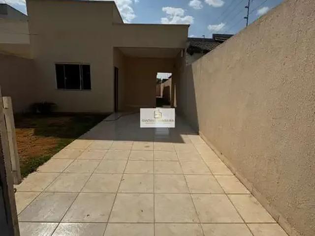 Casa / Sobrado para Venda em Aparecida de Goiânia/GO Cardoso Continuação 3 Quartos