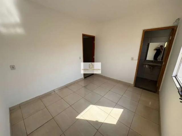 Casa / Sobrado para Venda em Aparecida de Goiânia/GO Cardoso Continuação 3 Quartos