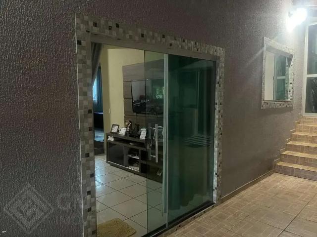 Casa / Sobrado para Venda em Aparecida de Goiânia/GO Garavelo Residencial Park 3 Quartos