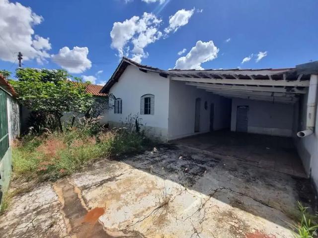 Casa / Sobrado para Venda em Aparecida de Goiânia/GO Ilda 3 Quartos