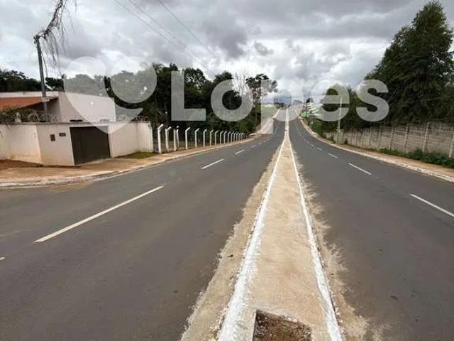 Casa / Sobrado para Venda em Aparecida de Goiânia/GO Setor Aeroporto Sul 3 Quartos