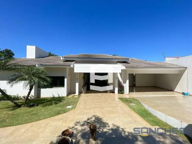 Casa / Sobrado para Venda em Apucarana/PR Vila Martins 4 Quartos