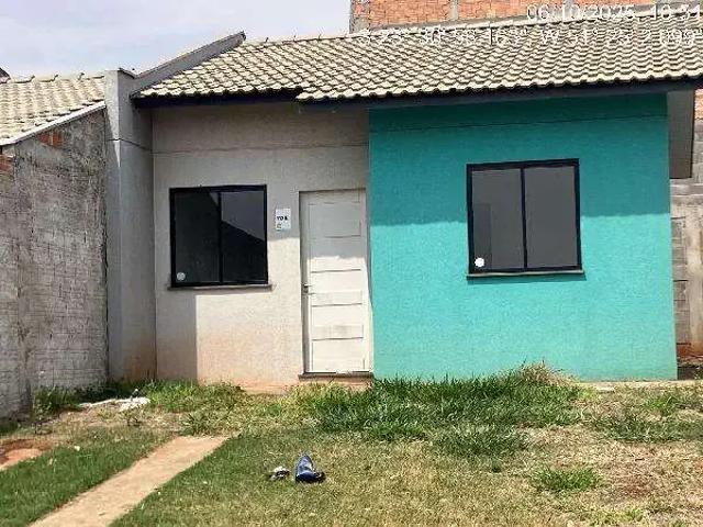 Casa / Sobrado para Venda em Apucarana/PR Conjunto Habitacional Solo Sagrado 2 Quartos