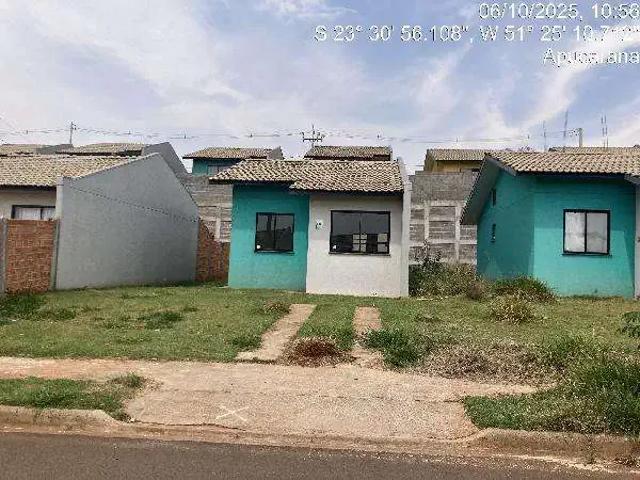 Casa / Sobrado para Venda em Apucarana/PR Conjunto Habitacional Solo Sagrado 2 Quartos