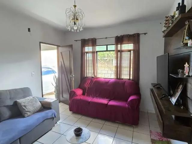 Casa / Sobrado para Venda em Apucarana/PR Jardim Aeroporto 3 Quartos