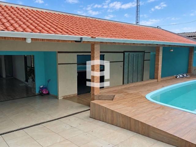 Casa / Sobrado para Venda em Apucarana/PR Jardim Figueira 3 Quartos