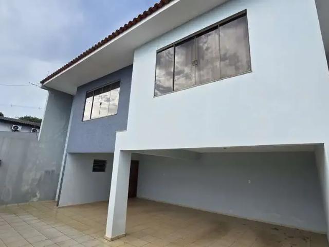 Casa / Sobrado para Venda em Apucarana/PR Jardim Independência 3 Quartos