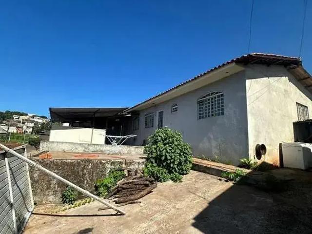 Casa / Sobrado para Venda em Apucarana/PR Jardim Iguatemi 2 Quartos