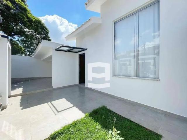 Casa / Sobrado para Venda em Apucarana/PR Jardim Menegazzo 3 Quartos