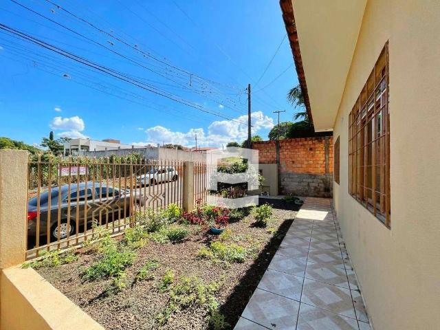 Casa / Sobrado para Venda em Apucarana/PR Jardim Menegazzo 3 Quartos