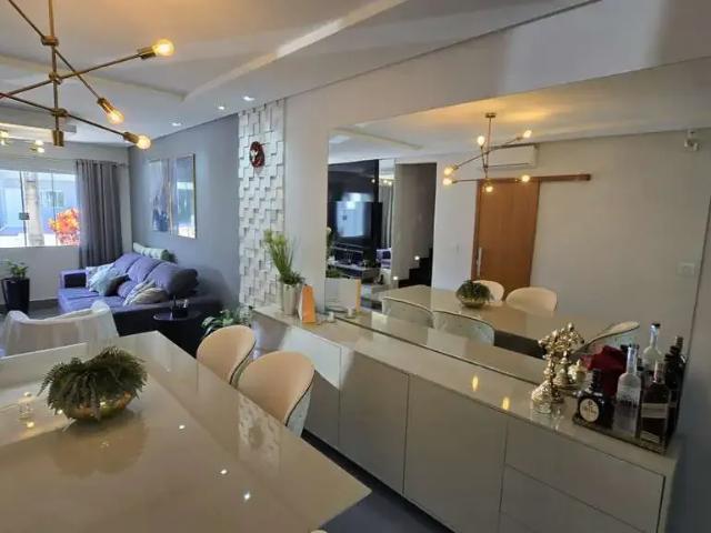Casa / Sobrado para Venda em Apucarana/PR Jardim Menegazzo 3 Quartos