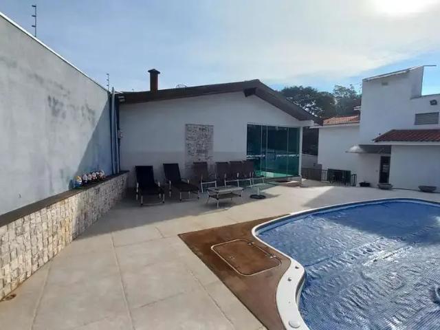 Casa / Sobrado para Venda em Apucarana/PR Jardim Menegazzo 3 Quartos