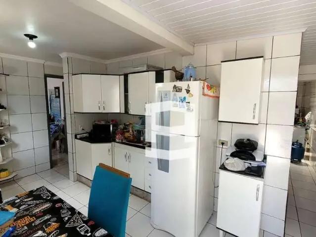 Casa / Sobrado para Venda em Apucarana/PR Núcleo Habitacional Papa João Paulo I 3 Quartos