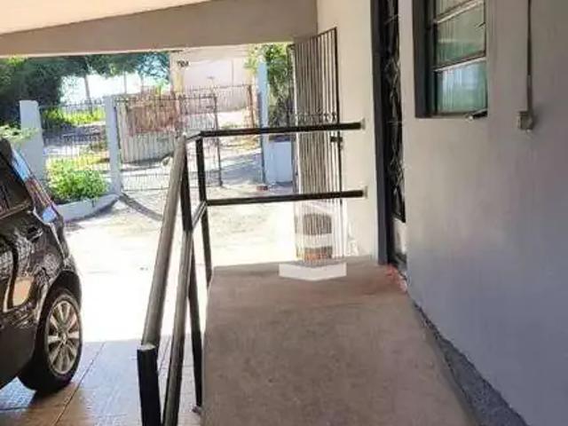 Casa / Sobrado para Venda em Apucarana/PR Núcleo Habitacional Papa João Paulo I 4 Quartos