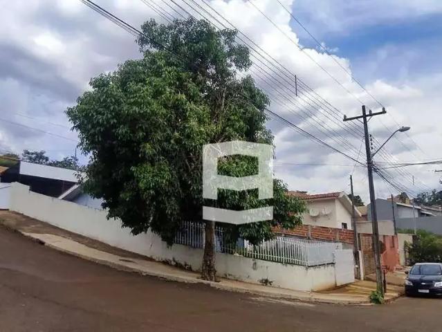 Casa / Sobrado para Venda em Apucarana/PR Residencial Interlagos 3 Quartos