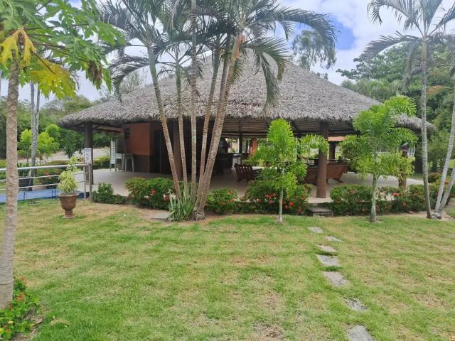 Casa / Sobrado para Venda em Aquiraz/CE Camará 4 Quartos