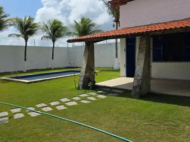 Casa / Sobrado para Venda em Aquiraz/CE Centro 4 Quartos