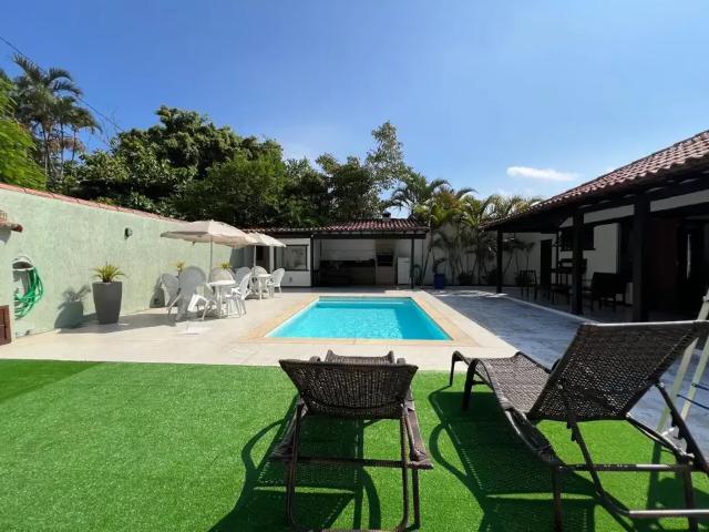 Casa / Sobrado para Venda em Armação dos Búzios/RJ Bosque 8 Quartos