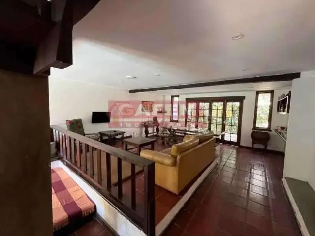 Casa / Sobrado para Venda em Armação dos Búzios/RJ Centro 4 Quartos