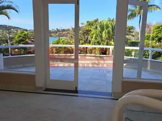 Casa / Sobrado para Venda em Armação dos Búzios/RJ Ferradura 6 Quartos
