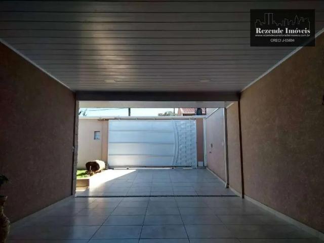 Casa / Sobrado para Venda em Araucária/PR Iguaçu 3 Quartos