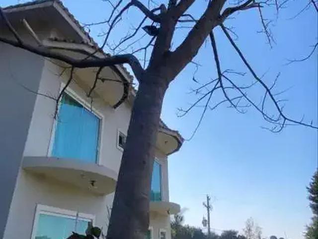 Casa / Sobrado para Venda em Araçariguama/SP Centro 3 Quartos
