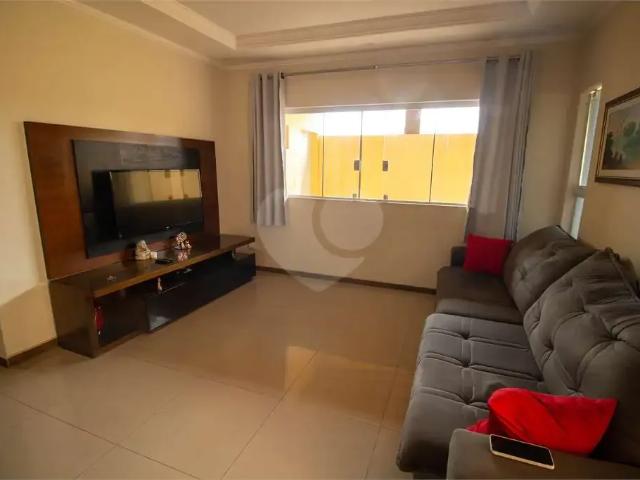 Casa / Sobrado para Venda em Araçariguama/SP Jardim Bela Vista 3 Quartos