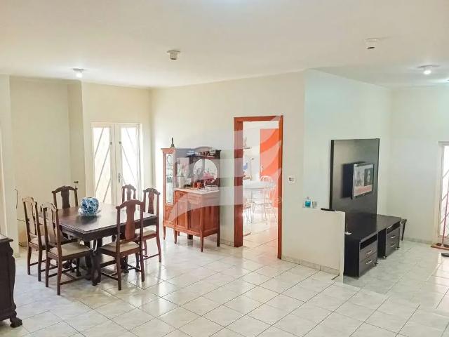Casa / Sobrado para Venda em Araçatuba/SP Vila Bandeirantes 3 Quartos