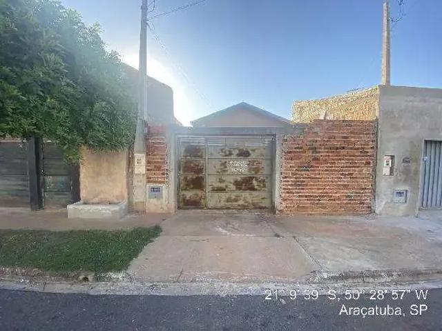 Casa / Sobrado para Venda em Araçatuba/SP Chácaras Sossego 2 Quartos
