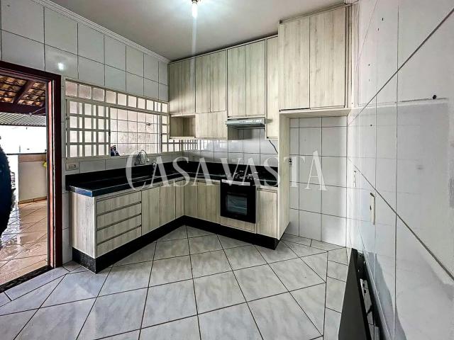 Casa / Sobrado para Venda em Araçatuba/SP Esplanada 2 Quartos