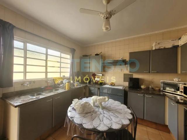 Casa / Sobrado para Venda em Araçatuba/SP Icaray 3 Quartos