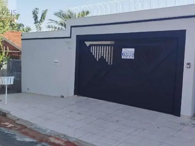 Casa / Sobrado para Venda em Araçatuba/SP Jardim Brasília 3 Quartos