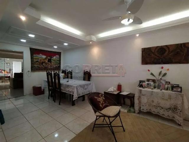 Casa / Sobrado para Venda em Araçatuba/SP Novo Paraíso 4 Quartos