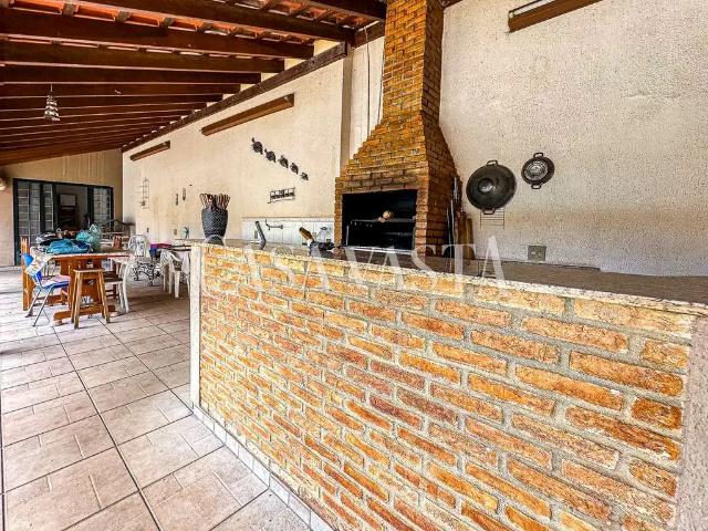 Casa / Sobrado para Venda em Araçatuba/SP Paraíso 4 Quartos