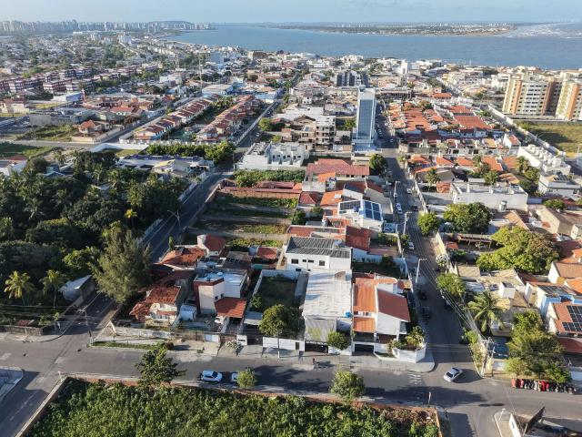 Casa / Sobrado para Venda em Aracaju/SE Coroa do Meio 2 Quartos