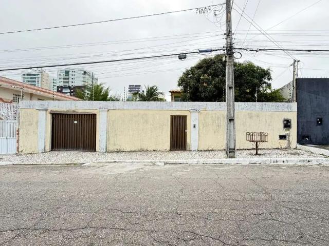Casa / Sobrado para Venda em Aracaju/SE Atalaia 4 Quartos