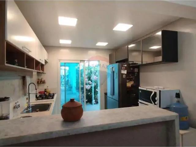 Casa / Sobrado para Venda em Aracaju/SE Atalaia 5 Quartos