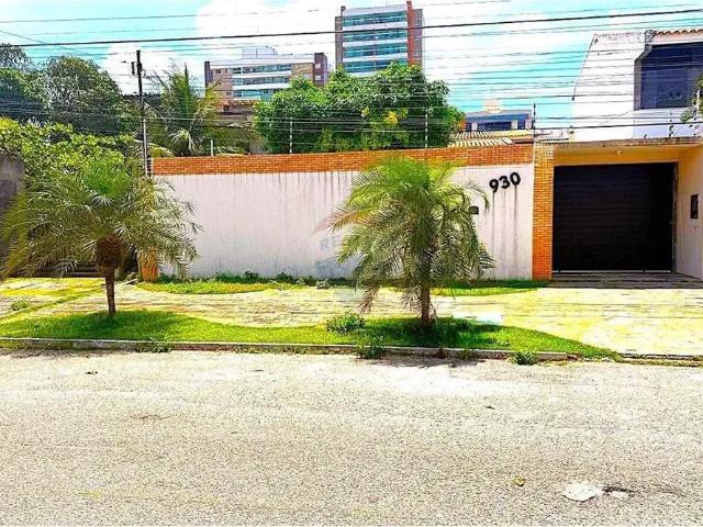 Casa / Sobrado para Venda em Aracaju/SE Atalaia 5 Quartos