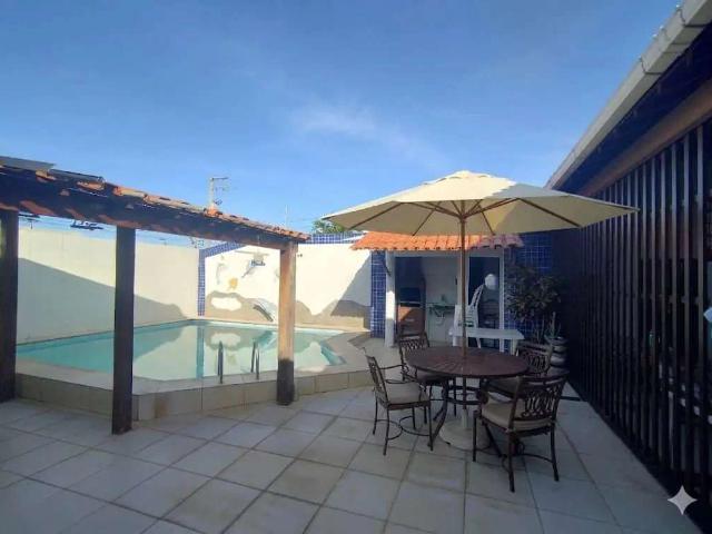 Casa / Sobrado para Venda em Aracaju/SE Atalaia 5 Quartos
