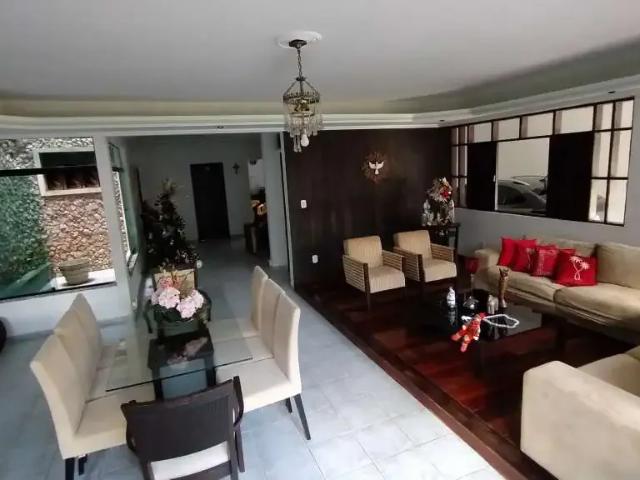 Casa / Sobrado para Venda em Aracaju/SE Farolândia 4 Quartos